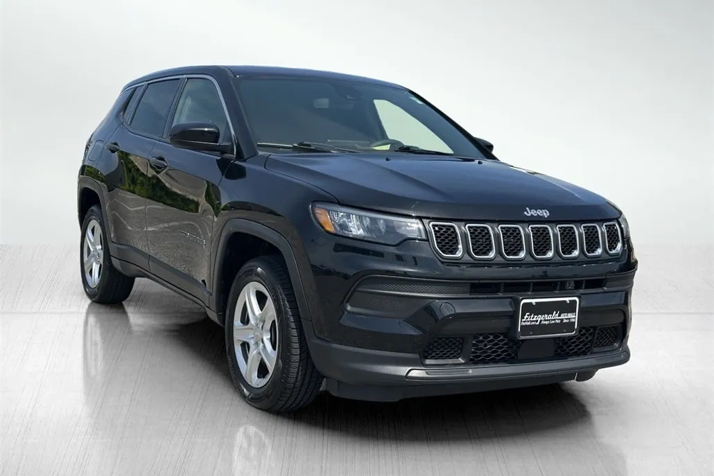 2023 Jeep Compass Sport photo 1