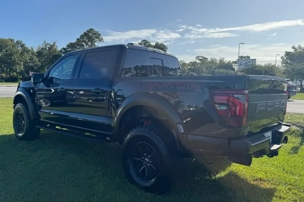 2025 Ford F-150 Raptor photo 1