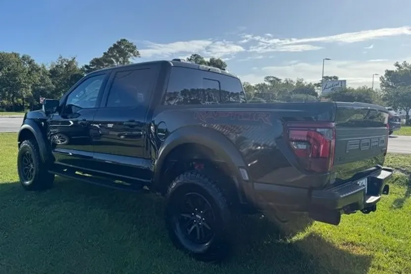 2025 Ford F-150 Raptor photo 1
