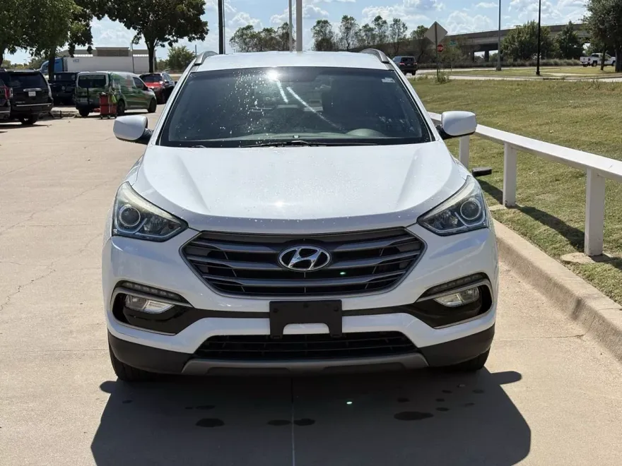 2017 Hyundai Santa Fe Sport photo 1