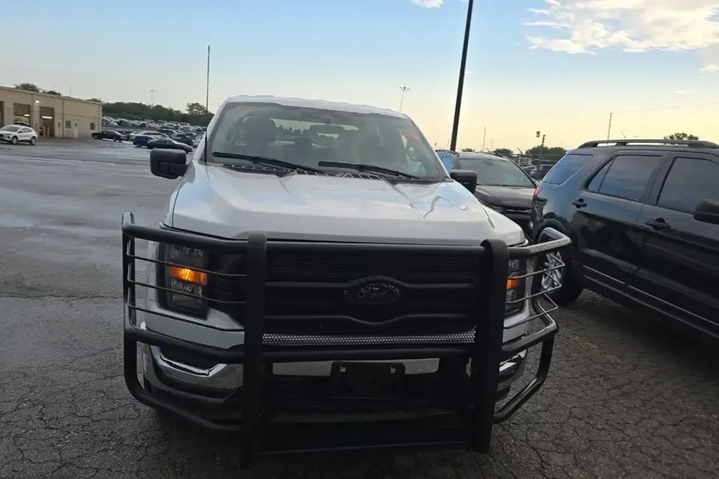 2023 Ford F-150 XL photo 1