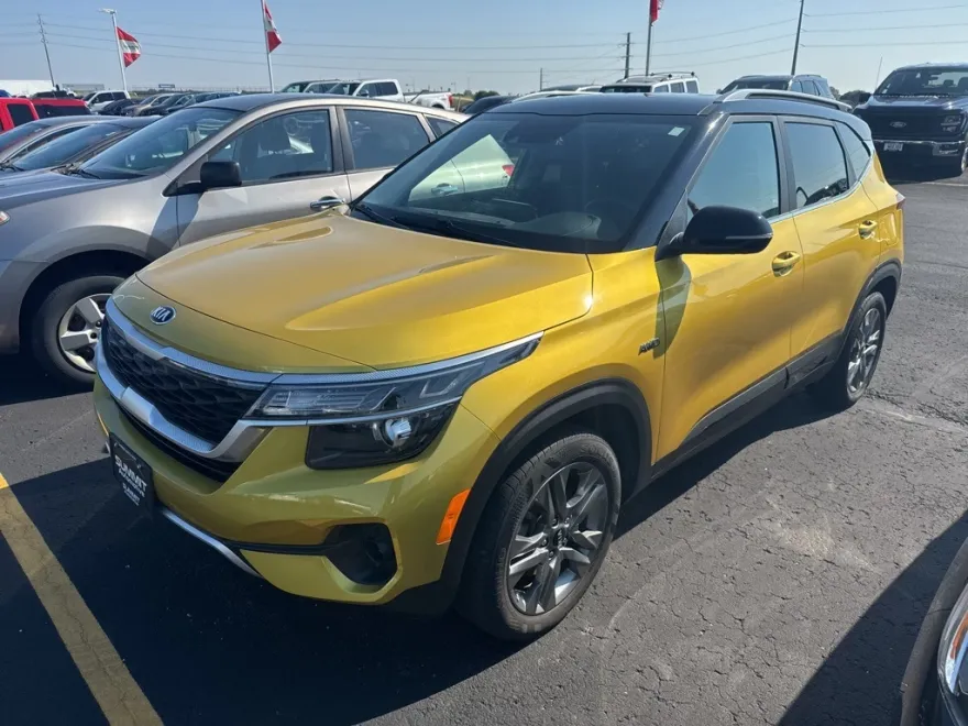 2021 Kia Seltos S photo 1