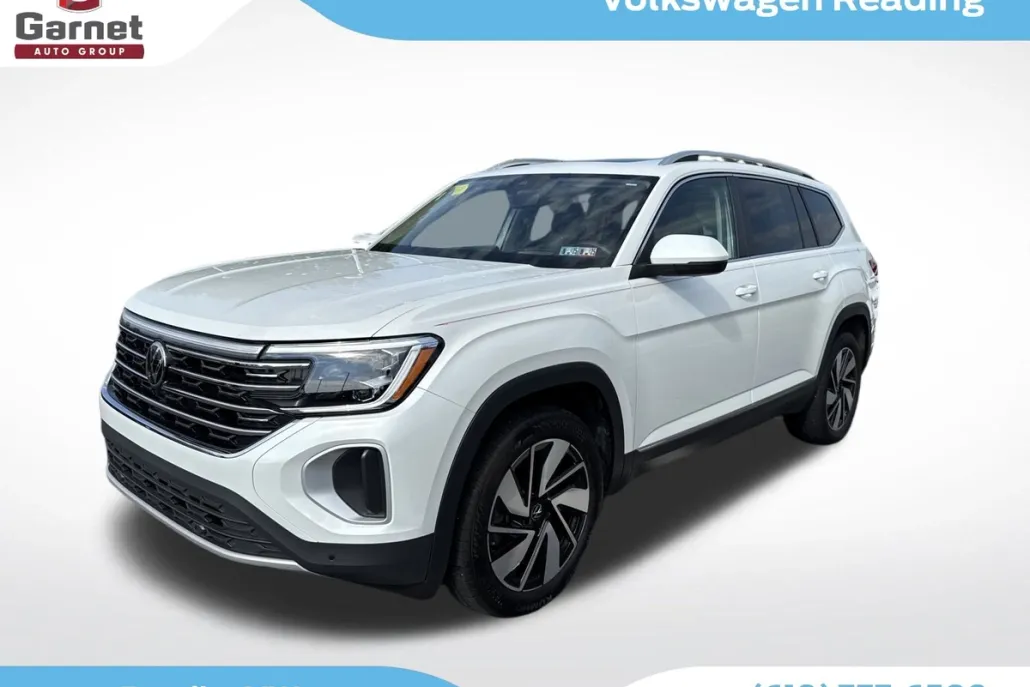 2024 Volkswagen Atlas SEL photo 1