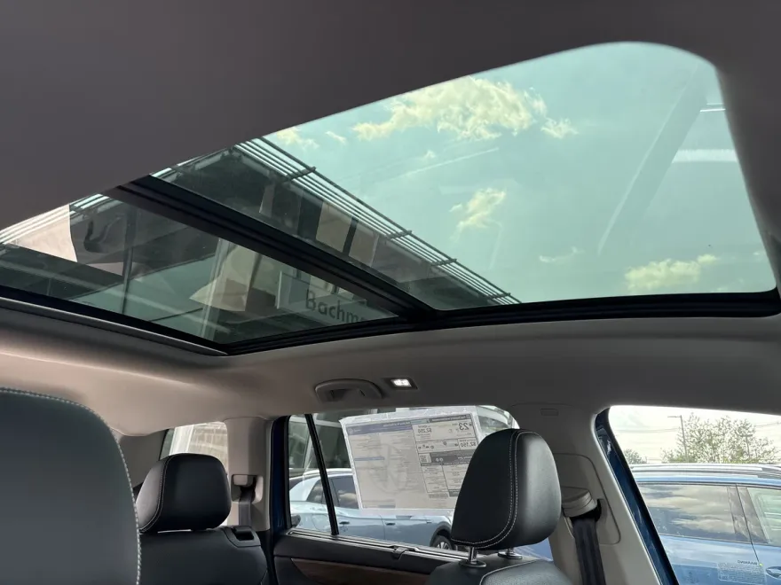2026 Volkswagen Atlas SE Technology photo 1