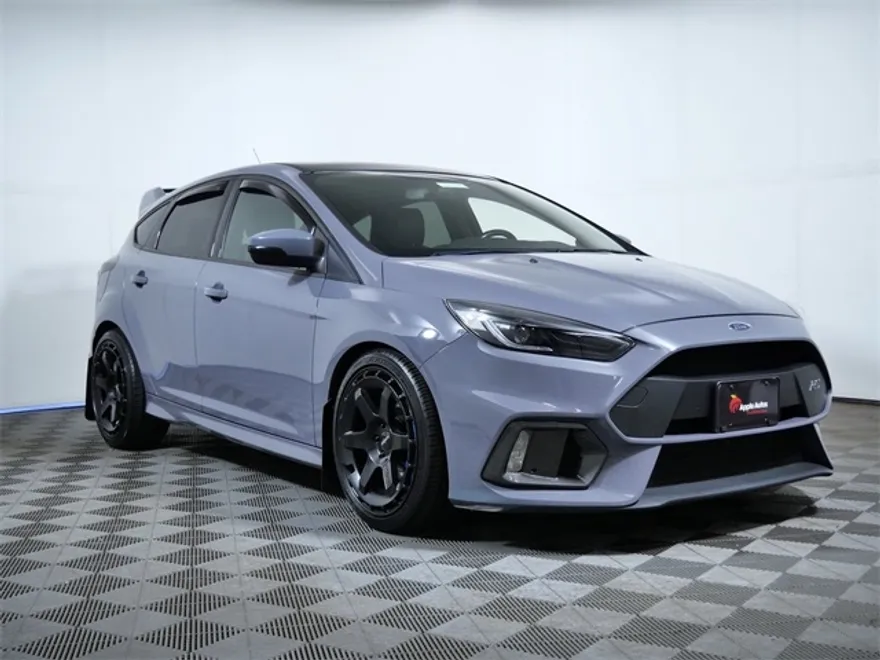 2017 Ford Focus RS photo 1