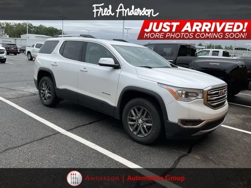 2017 Gmc Acadia SLT photo 1