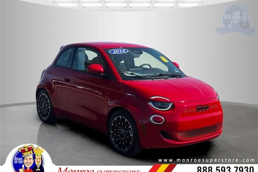 2024 Fiat 500e photo 1