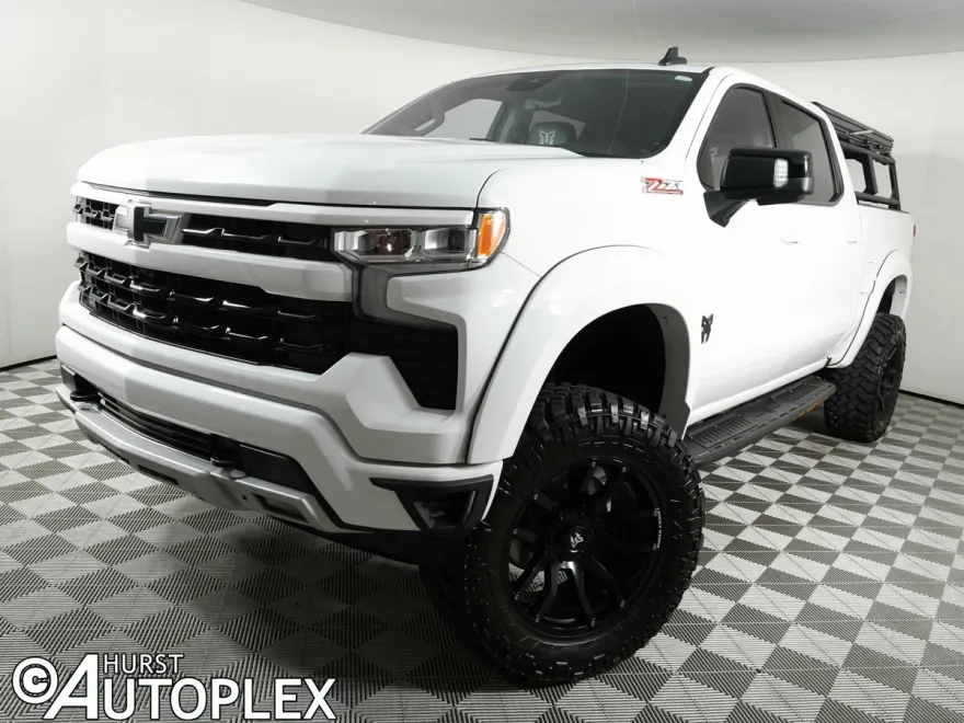 2023 Chevrolet Silverado 1500 RST photo 1