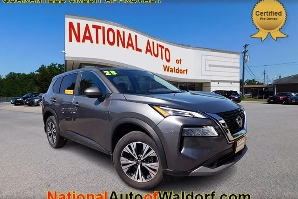 2023 Nissan Rogue SV photo 1