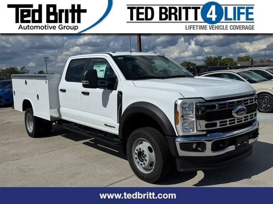 2025 Ford F-450 photo 1