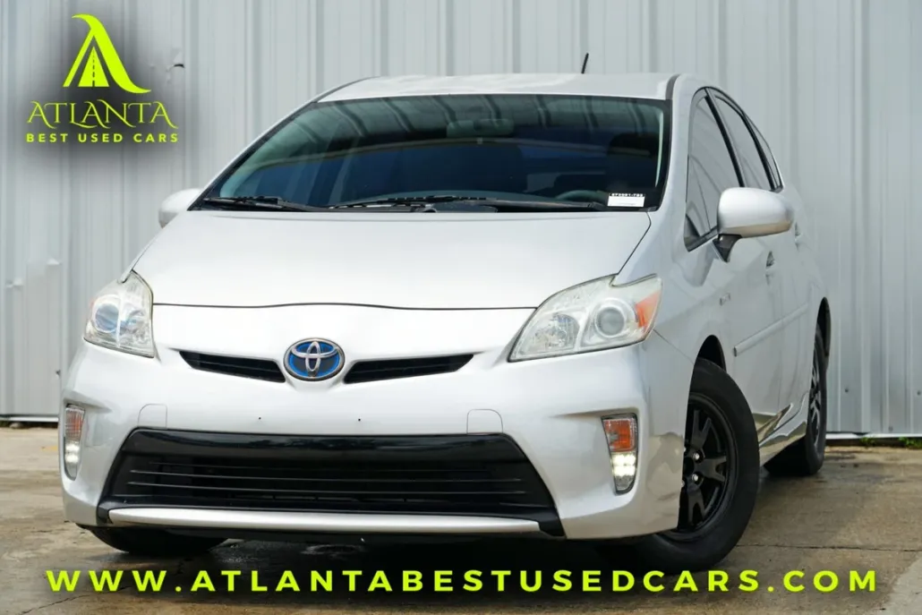 2012 Toyota Prius Three photo 1