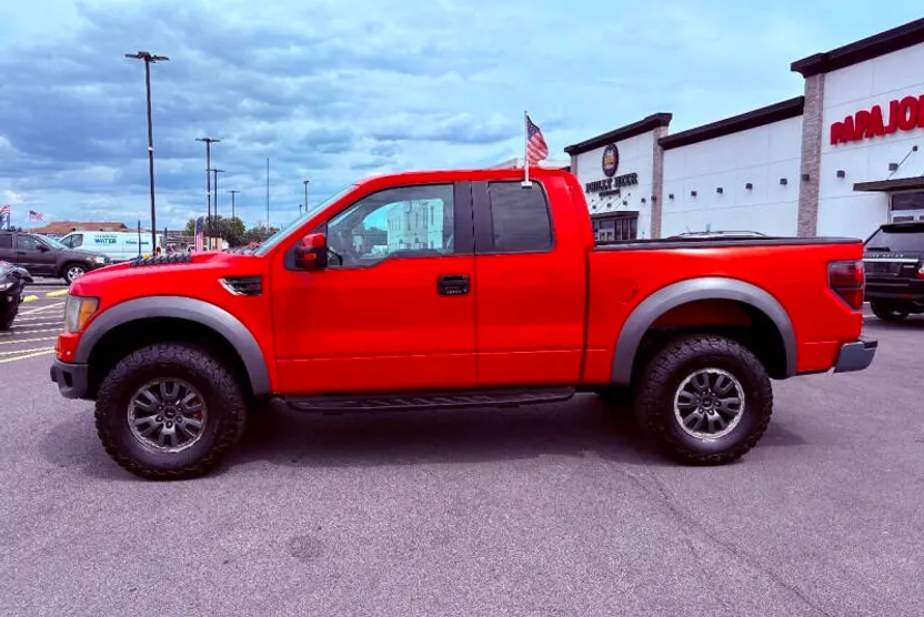 2010 Ford F-150 SVT Raptor photo 1