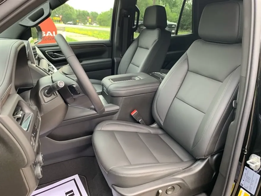 2021 Chevrolet Tahoe Z71 photo 6