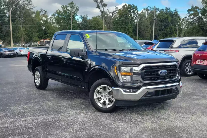 2023 Ford F-150 XLT photo 1