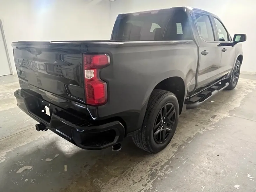 2023 Chevrolet Silverado 1500 Custom photo 1