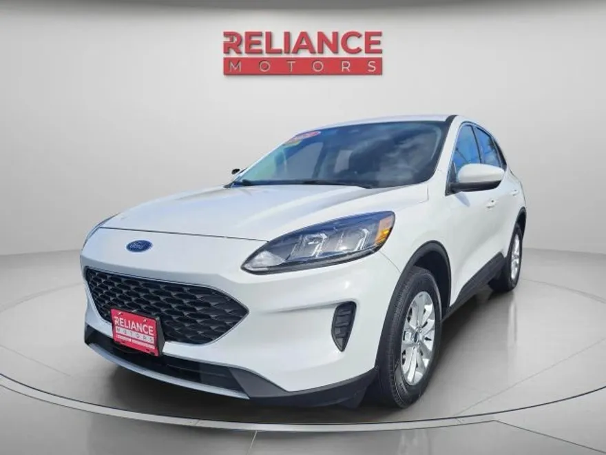 2021 Ford Escape SE Sport photo 1