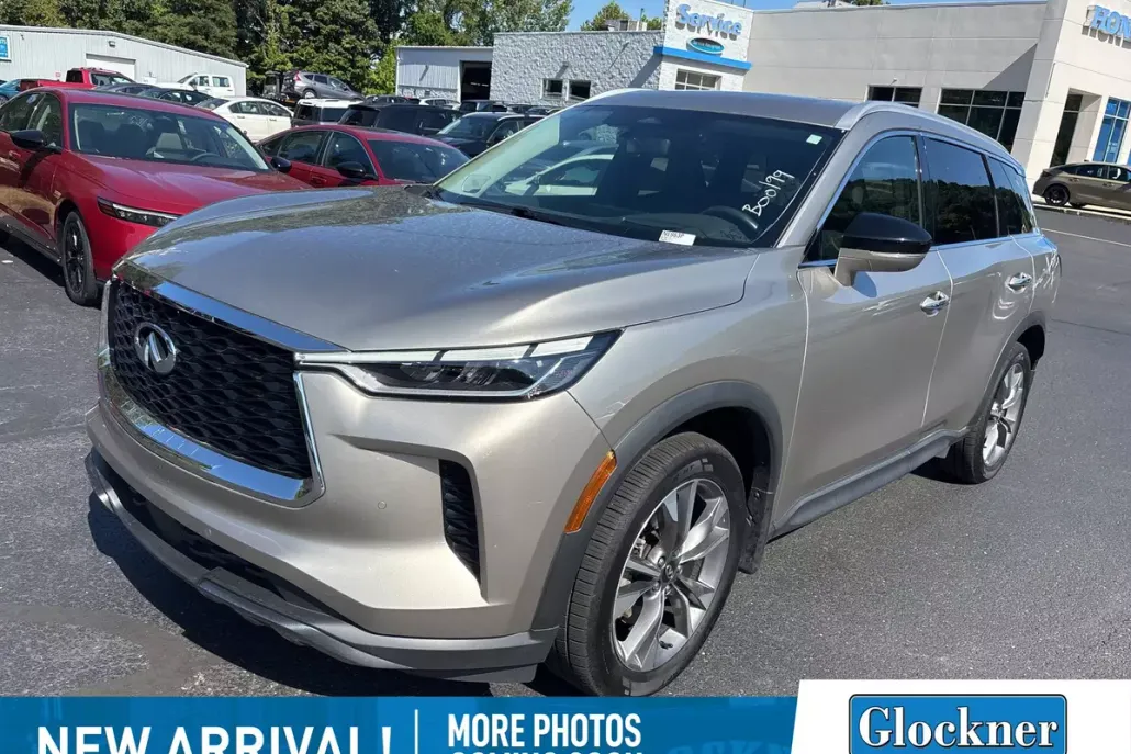 2022 Infiniti QX60 Luxe photo 1