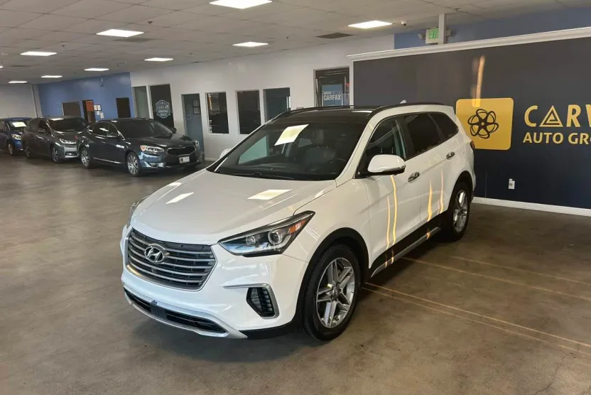 2017 Hyundai Santa Fe Limited Ultimate photo 1
