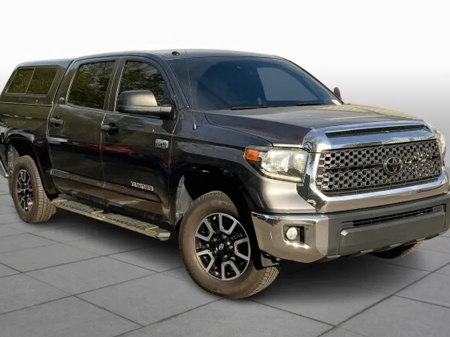 2018 Toyota Tundra Platinum CrewMax photo 1