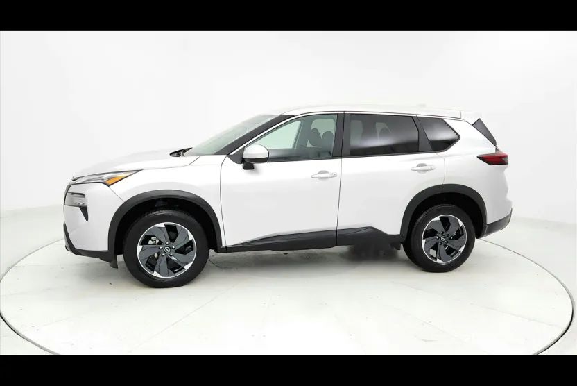 2024 Nissan Rogue SV photo 1