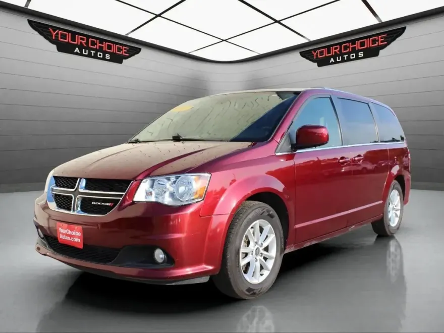 2019 Dodge Grand Caravan SXT photo 1
