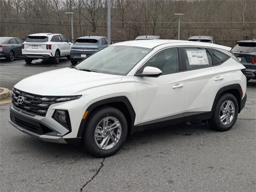 2025 Hyundai Tucson SE photo 1