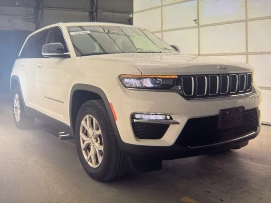 2022 Jeep Grand Cherokee Limited photo 1