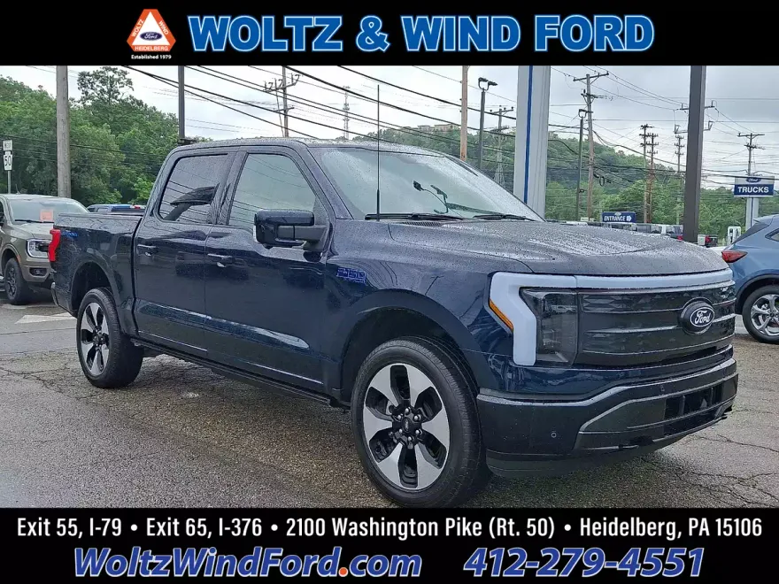 2024 Ford F-250 Lightning Platinum photo 1