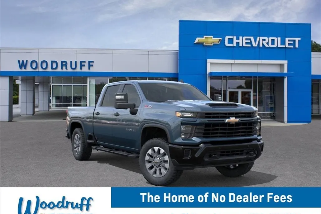 2025 Chevrolet Silverado 2500HD Custom photo 1