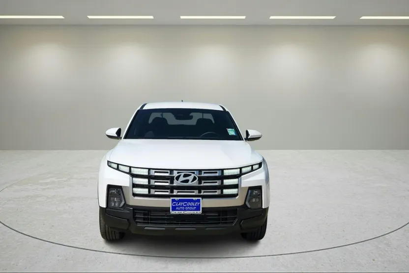 2026 Hyundai Santa Cruz SE photo 2