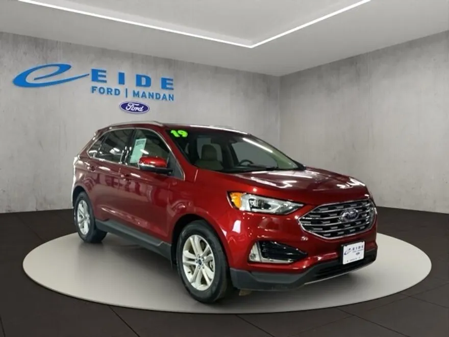 2019 Ford Edge SEL photo 1