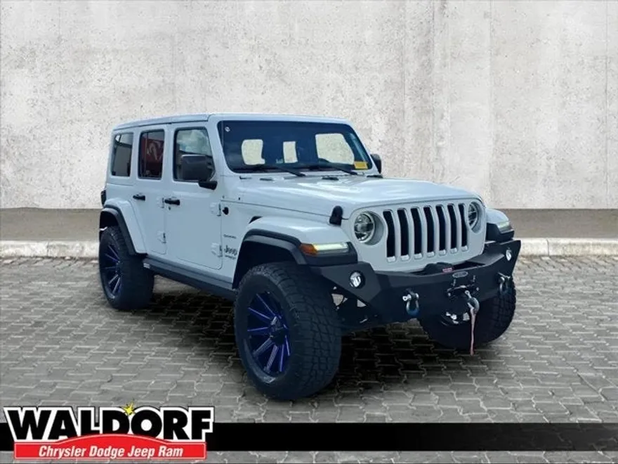 2018 Jeep Wrangler Unlimited Sahara photo 1