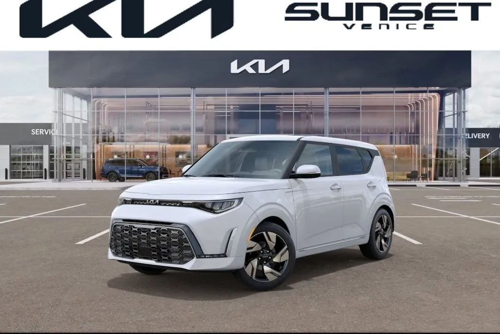 2025 Kia Soul GT-Line photo 1