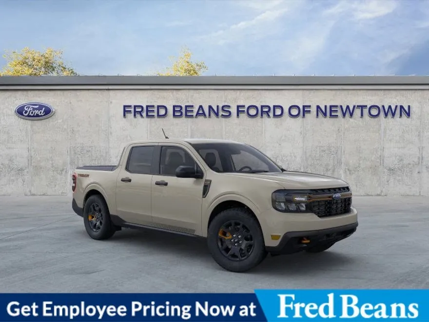 2024 Ford Maverick XLT photo 1