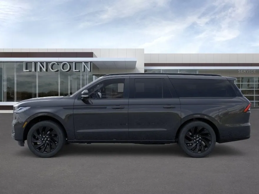 2025 Lincoln Navigator L Reserve photo 1
