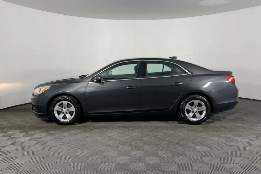 2016 Chevrolet Malibu Limited LS photo 1