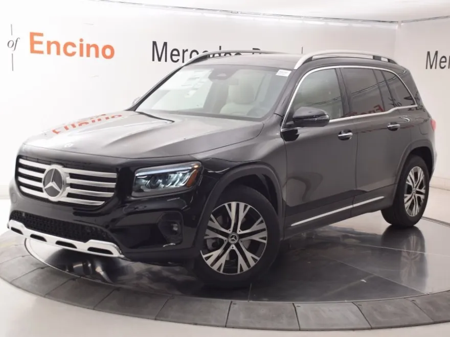 2026 Mercedes Benz GLB 250 photo 1