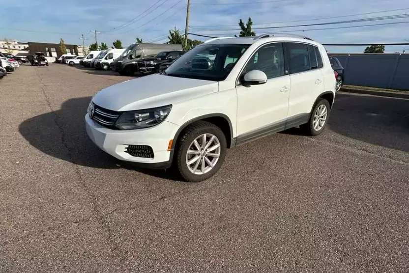 2017 Volkswagen Tiguan Wolfsburg Edition photo 1