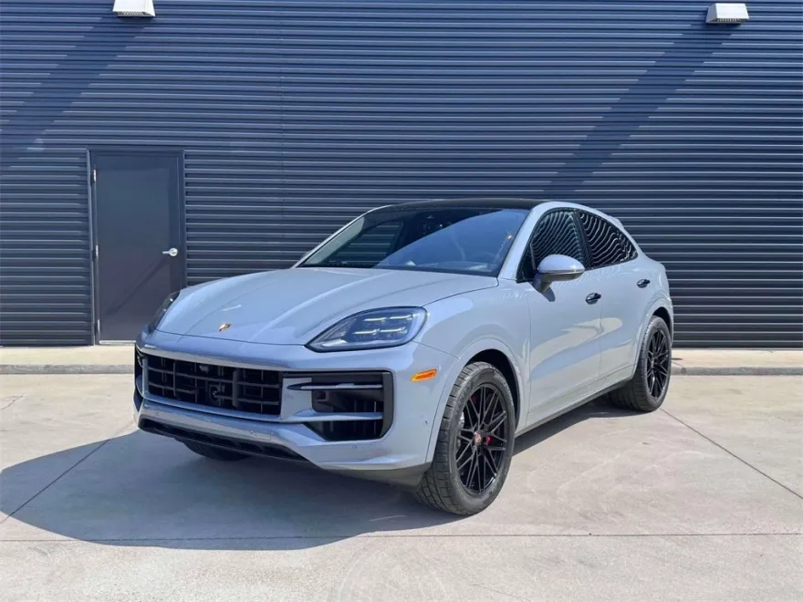2025 Porsche Cayenne Coupe S photo 1