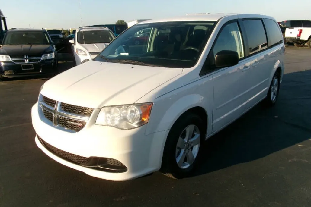 2013 Dodge Grand Caravan SE photo 1