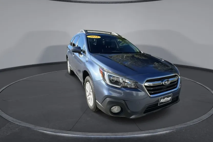 2018 Subaru Outback 2.5i Premium photo 1
