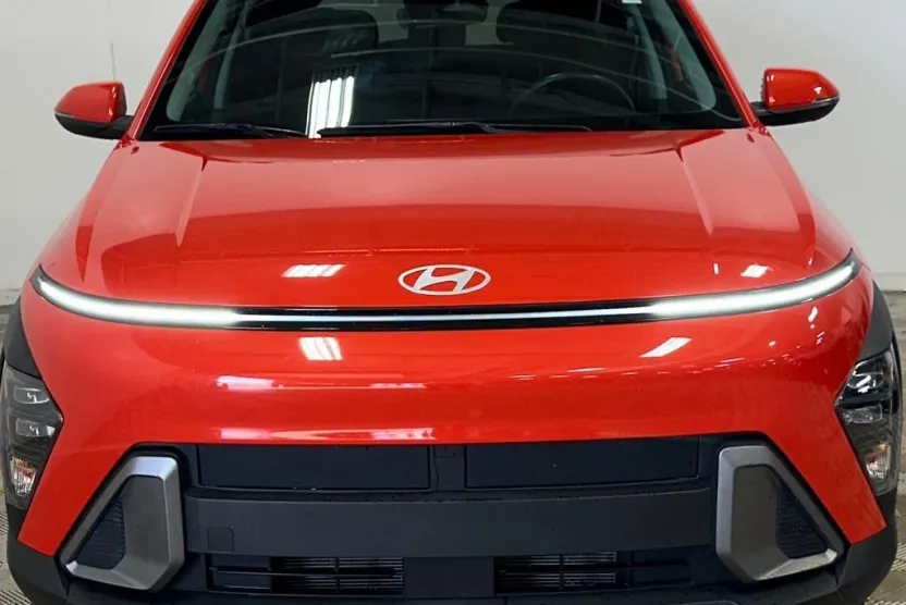 2024 Hyundai Kona SEL photo 1