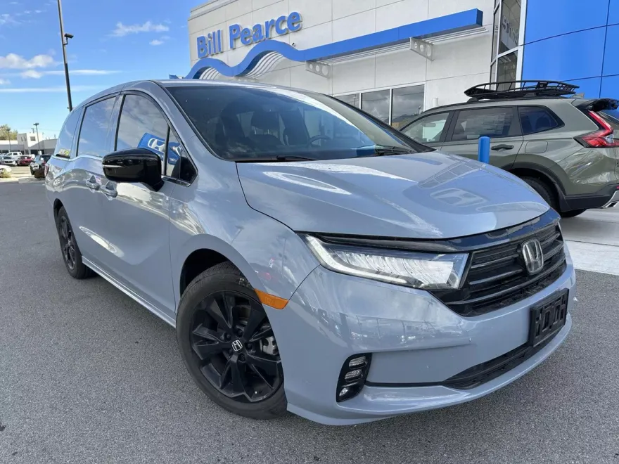 2024 Honda Odyssey Sport photo 1