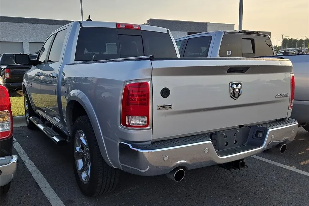2015 Ram 1500 Laramie photo 1