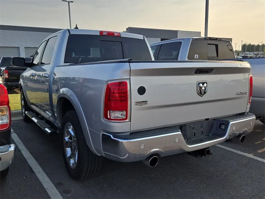 2015 Ram 1500 Laramie photo 1