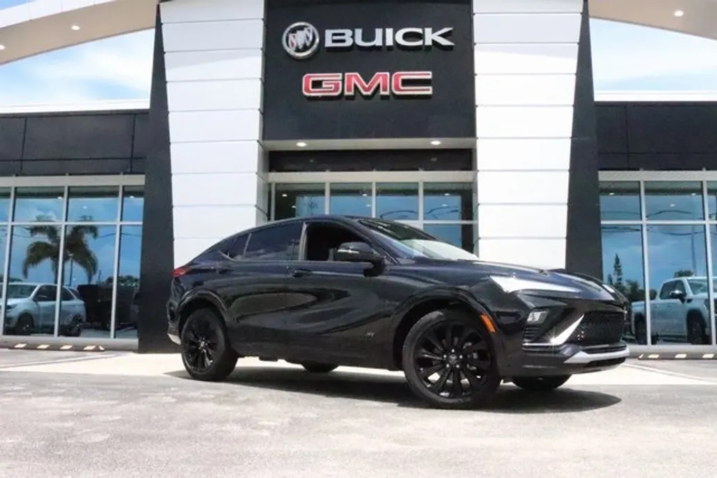 2025 Buick Envista ST photo 1