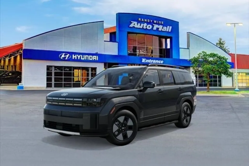 2025 Hyundai Santa Fe SEL photo 1
