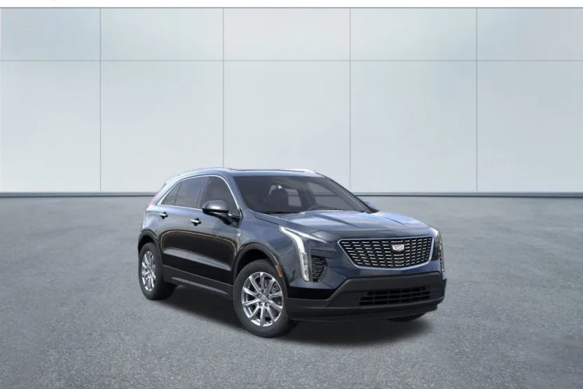 2023 Cadillac XT4 Luxury photo 1