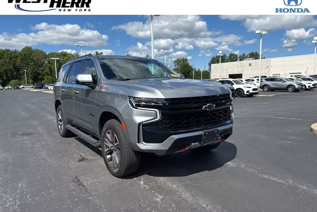 2023 Chevrolet Tahoe Z71 photo 1