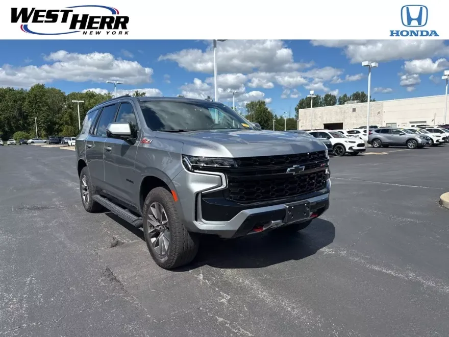 2023 Chevrolet Tahoe Z71 photo 1